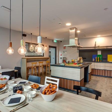 Meininger Hotel Muenchen Olympiapark Екстер'єр фото