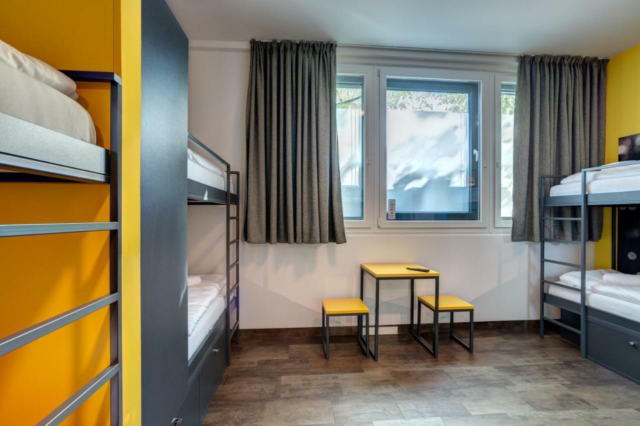 Meininger Hotel Muenchen Olympiapark Екстер'єр фото