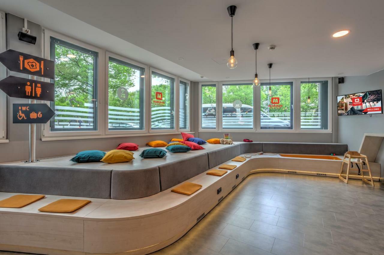 Meininger Hotel Muenchen Olympiapark Екстер'єр фото