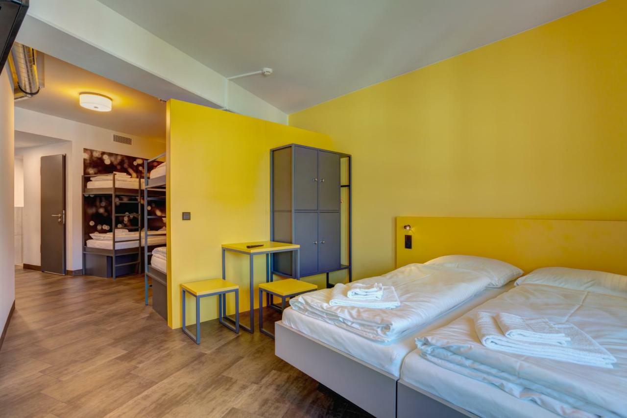 Meininger Hotel Muenchen Olympiapark Екстер'єр фото