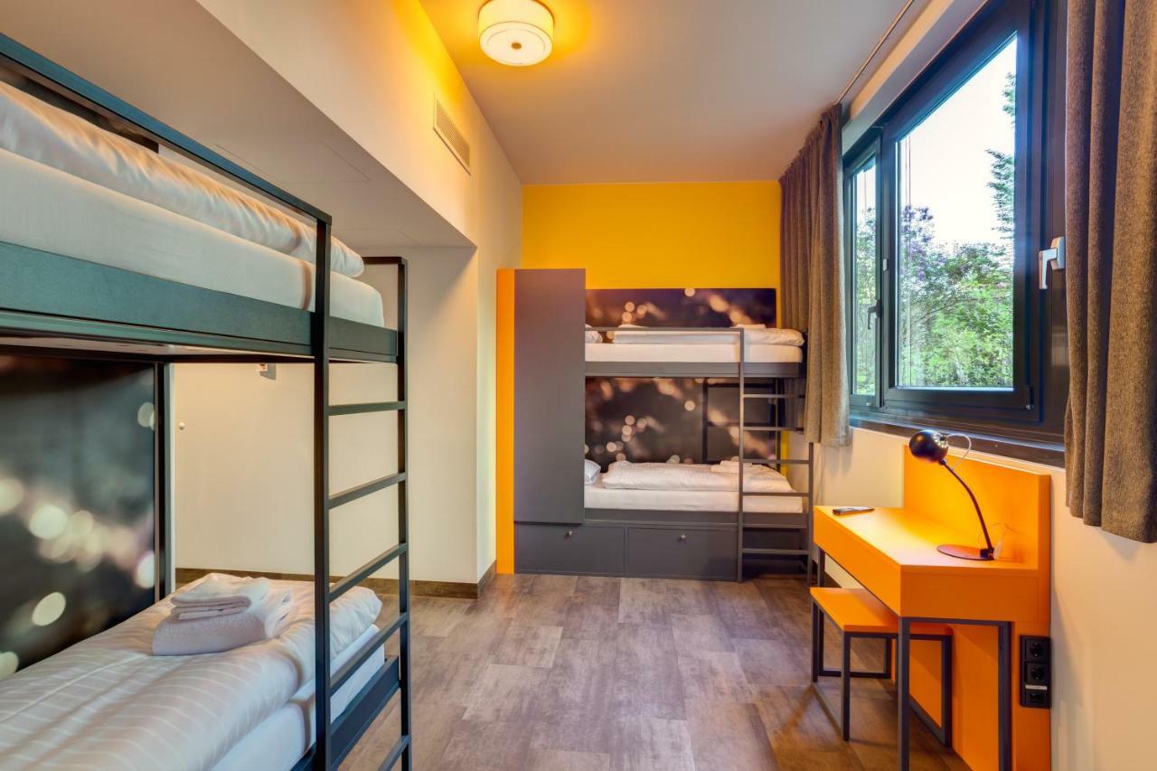 Meininger Hotel Muenchen Olympiapark Екстер'єр фото