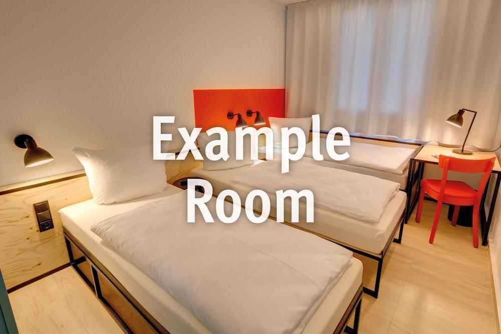 Meininger Hotel Muenchen Olympiapark Екстер'єр фото