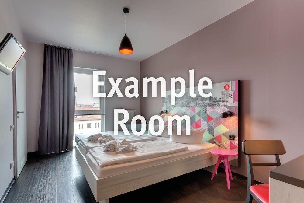 Meininger Hotel Muenchen Olympiapark Екстер'єр фото