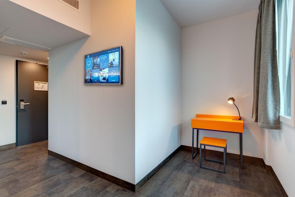 Meininger Hotel Muenchen Olympiapark Екстер'єр фото